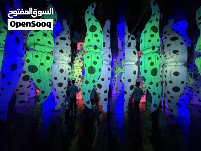 10 large inflatable tentacules & 11 small inflatable tentacules