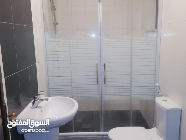 160 m2 3 Bedrooms Apartments for Rent in Amman Umm Zuwaytinah