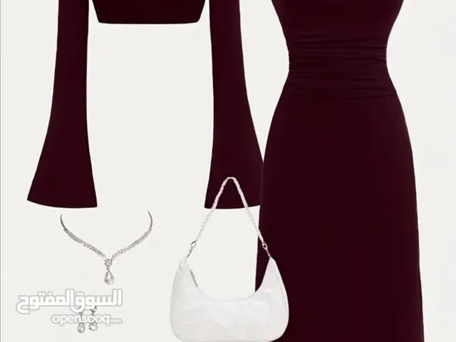 فستان أحمر جميل متوفر جميع المقاسات