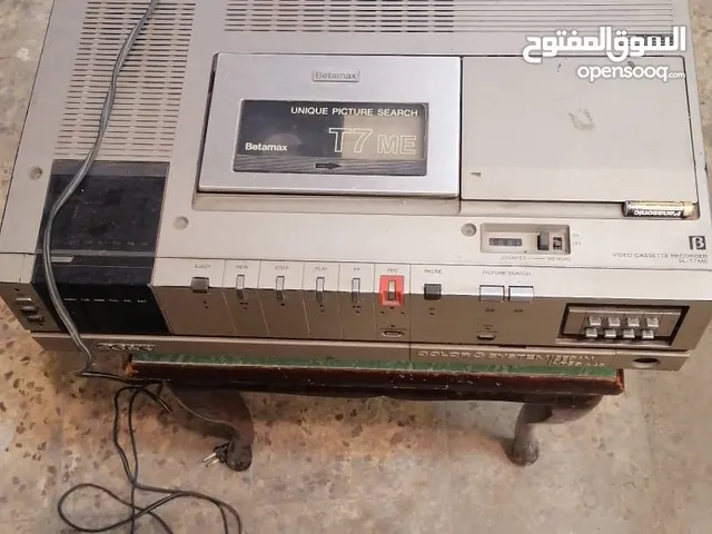 فيديو نوع سوني ياباني أصلي غير مصلح إطلاقا ولا اعرف اذا شغال او لأ