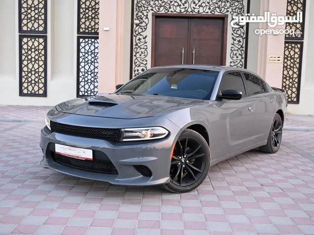 Charger SXT  نظيف وممشى بسيط