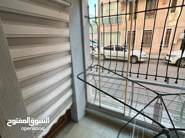 منزل في توكي القصير عدد الغرف: 2+1، مطبخ منفصل المساحة: 90 مترًا مربعًا الطابق الأرضي توجد قطعة أرض