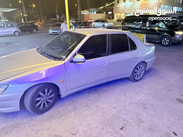 بيجو موديل 2000 xr306