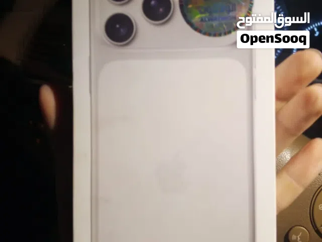 iPhone 17 pro max شفرة شبه جديد مشحون 33 مرة فقط