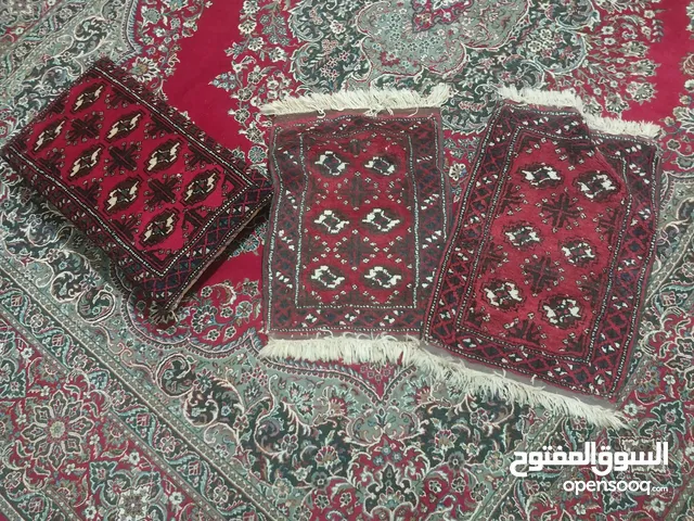 سجادة عتيقة مصنوعة يدويًا من الصوف بنسبة 100%