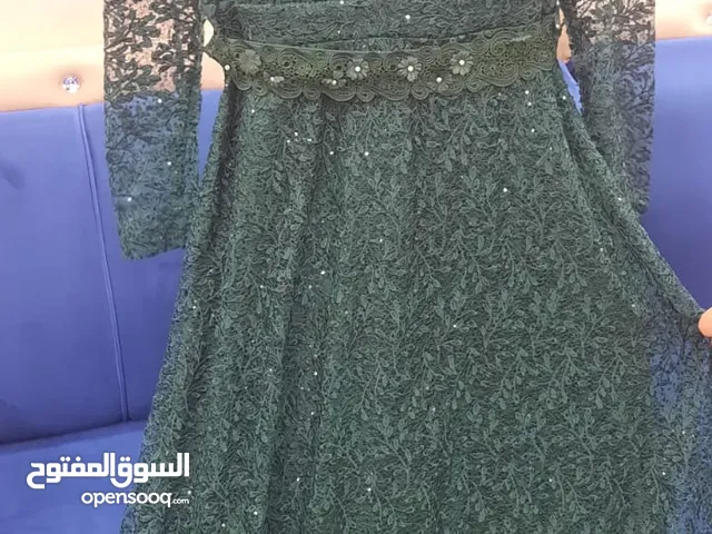 فساتين سهره استعمال مره واحده بسعر مغري جدا مختله ربي يهني صاحبه النصيب
