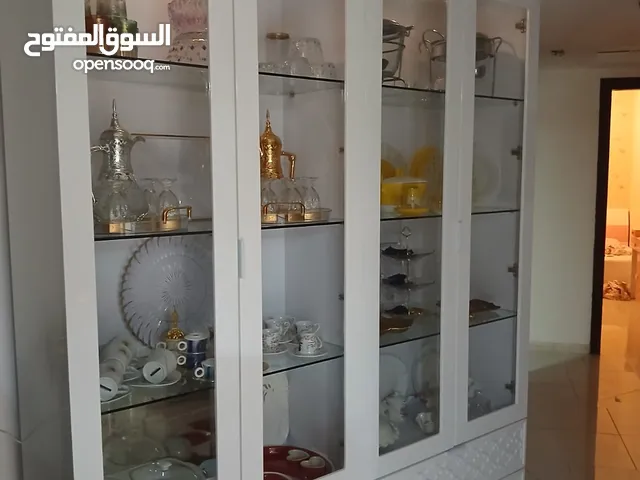 Dinning room cabinet for sale خزانة سفرة مستعملة للبيع