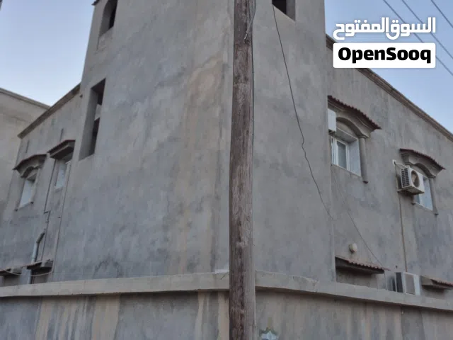 منزل دوين مفصولات يبعد 10 امتار عن رئيسي الهضبة طول