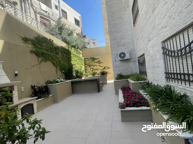 200 m2 3 Bedrooms Apartments for Rent in Amman Um El Summaq