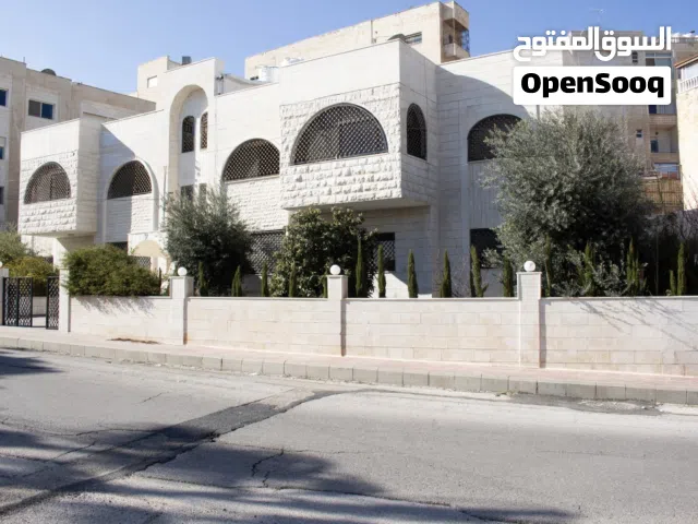 قطعة مميزة بجانب جسر الجامعة