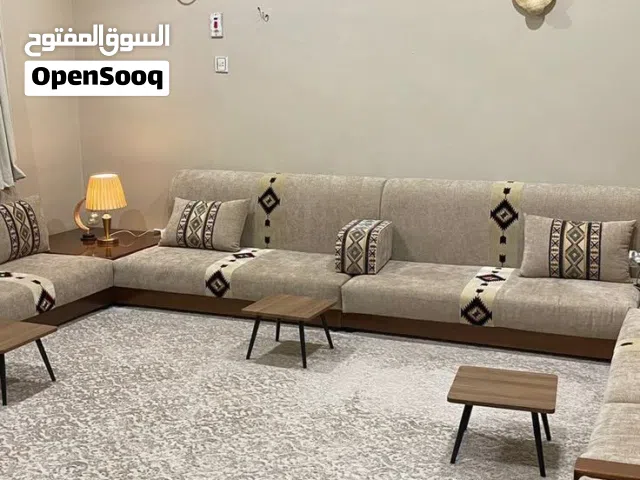 هل تبحث عن مفروشات تجمع بين الجودة، الأناقة، والراحة؟  نقدم لكم حلولاً متكاملة في عالم المفروشات