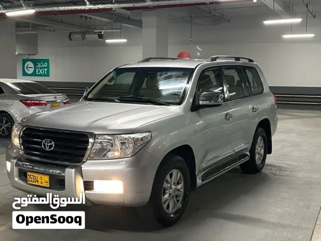 لاندكروزر 2009 نظيف