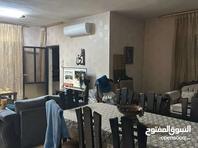 شقه للبيع في منطقة حي نزال الذراع الشرقي