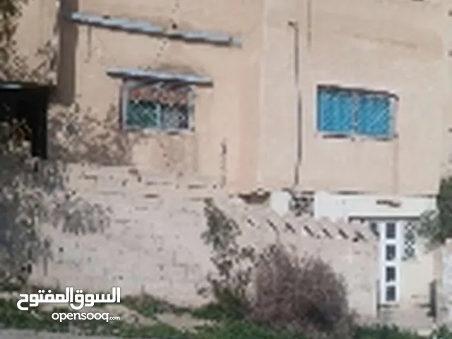155 m2 4 Bedrooms Townhouse for Sale in Zarqa Al Zawahra
