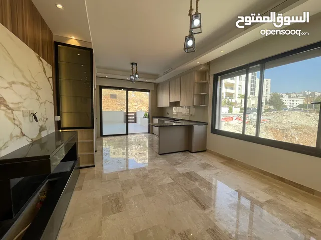 شقة غير مفروشة للإيجار في دير غبار  ( Property 39136 ) سنوي فقط