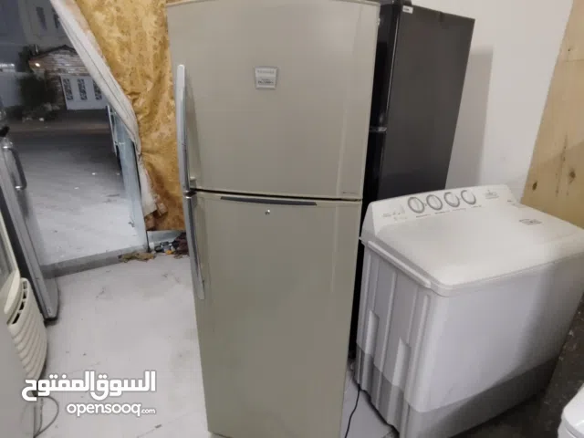 Toshiba refrigerator fridge is very good condition and good working