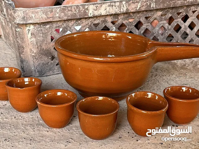 أكواب فخارية وأواني من الفخار العماني...