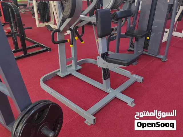 للبيع جهاز منشار (سحب ظهر) احترافي  جهاز مخصص لتمرين عضلة الظهر (اللاتس) وبناء القوة والعرض