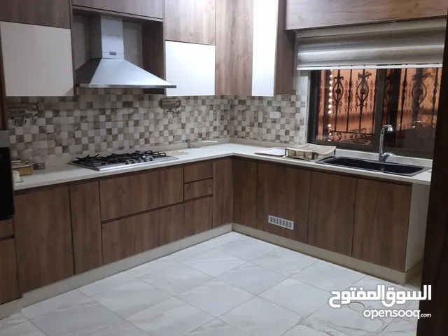 شقة أرضية للبيع في طبربور بالقرب من دوار الصحفيين