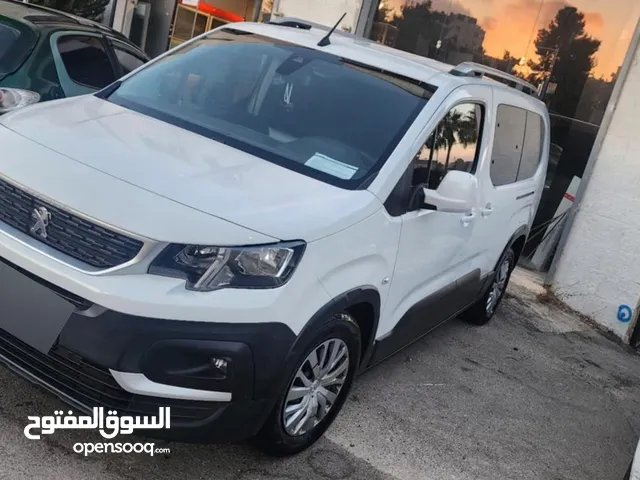 بيجو ريفتر للبيع كاش بسعر حرق