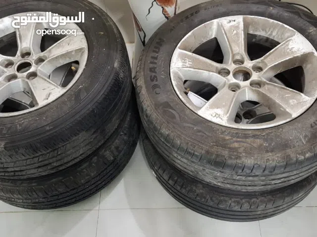 للبيع اطارات دوجً جارجر او وباما قياس 17 تايرات فقط بدون الويل