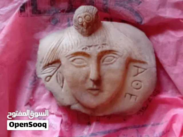 لوحة أثرية قديمة للبيع