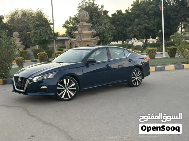 2016 نيسان التيما SV