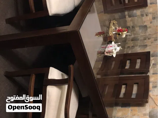 طاوله خشب زان وثقيله ست كراسي واستخدام بسيط