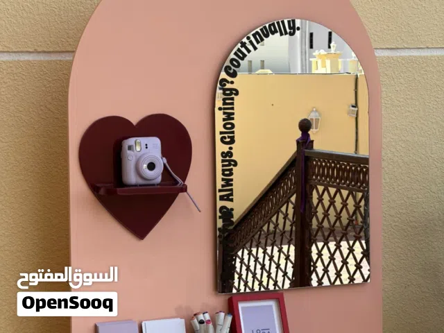 ستاند تصوير ومراية ديكور بتصميم عصري