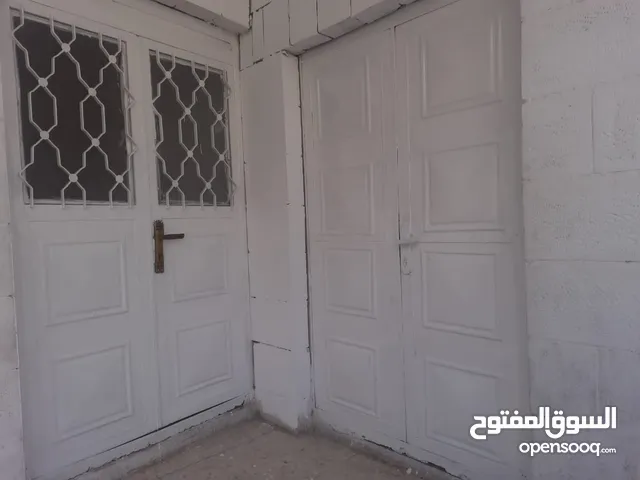 شقة مستقلة للايجار او للبيع / حي الامير محمد