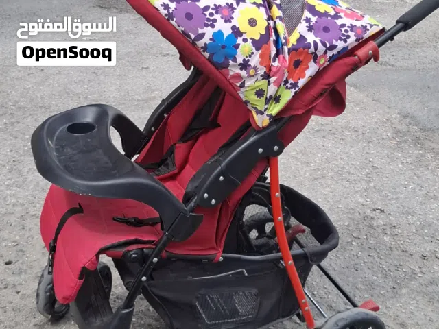 عربة أطفال نظيفه جدا