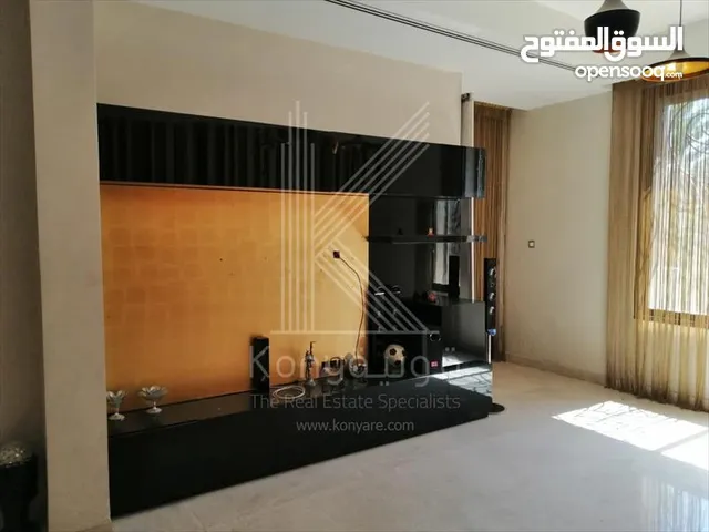 600 m2 4 Bedrooms Villa for Sale in Amman Rajm Amesh
