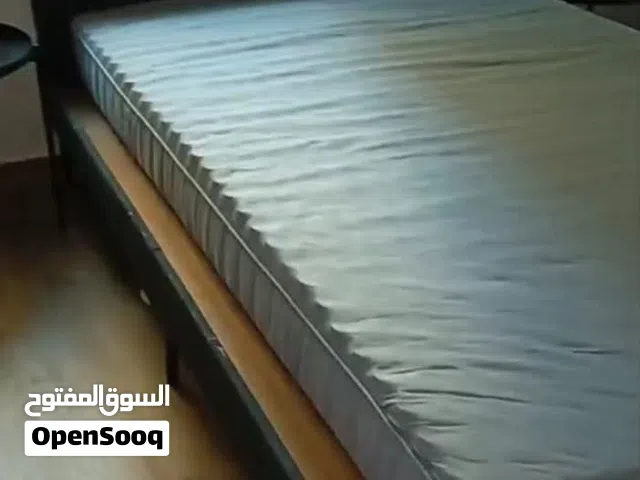 سرير للييع