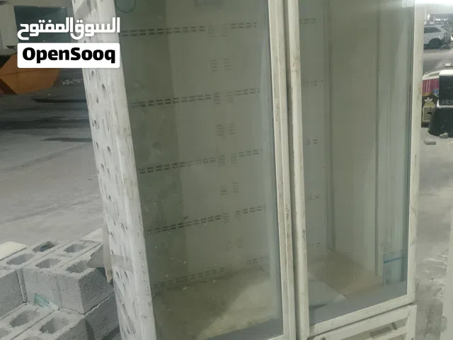 ثلاجة عرض دبل تعمل بكفاءة