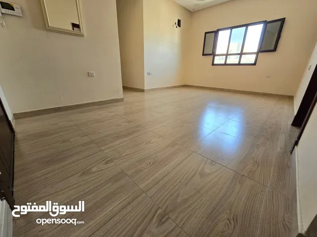 شقه للايجار في الشاخوره