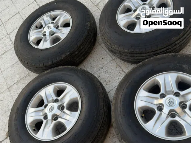 Neat nd clean  With 2025 tyres 900  Original rims 2007