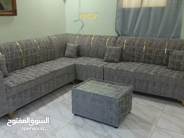 للبيع: طقم كنب زاوية فاخر بحالة ممتازة