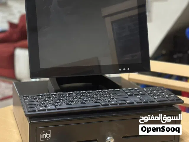شاشة كاشير وقاصة وكيبورد وماوس وطابعة باركود وقارئ باركود