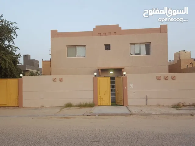 400m2 4 Bedrooms Townhouse for Sale in Al Ahmadi Wafra residential