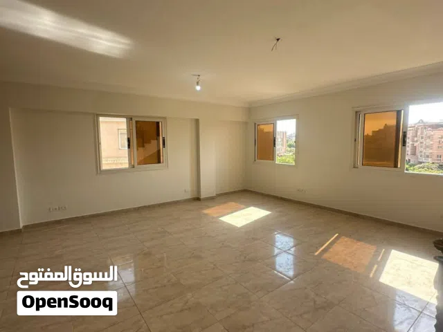 بنتهاوس للبيع في الشيخ زايد داخل کمبوند حدائق الكونتيننتال