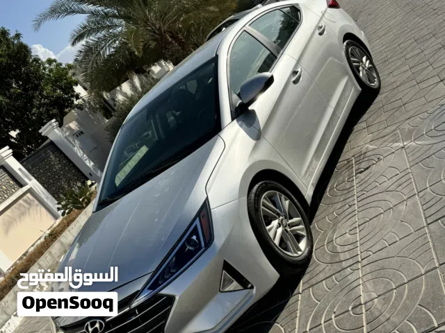 Hyundai Elantra Hyundai Accent Toyota Corolla available for Rent هايونداي اكسنت، لانترا للايجار