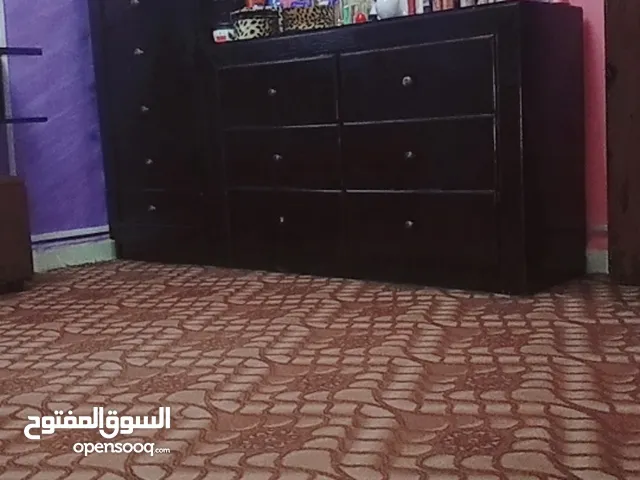 غرفة نوم خشبه شبه جديد