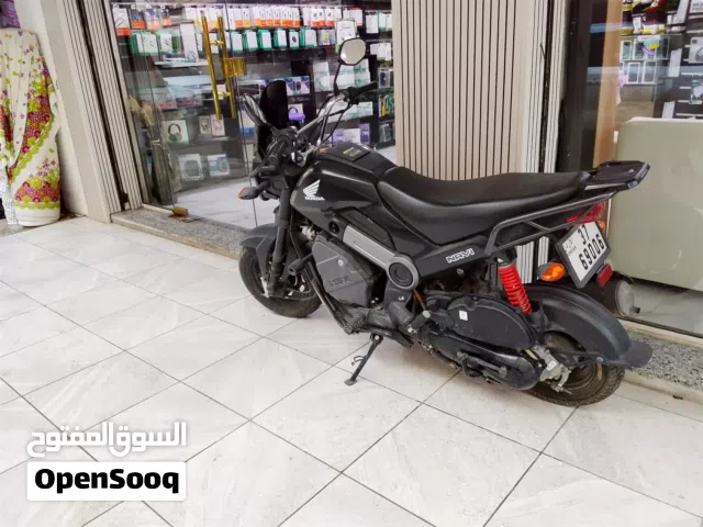 منشور بيع دراجة هوندا: للبيع: دراجة هوندا ممتازة  - دراجة هوندا سوداء، بحالة ممتازة