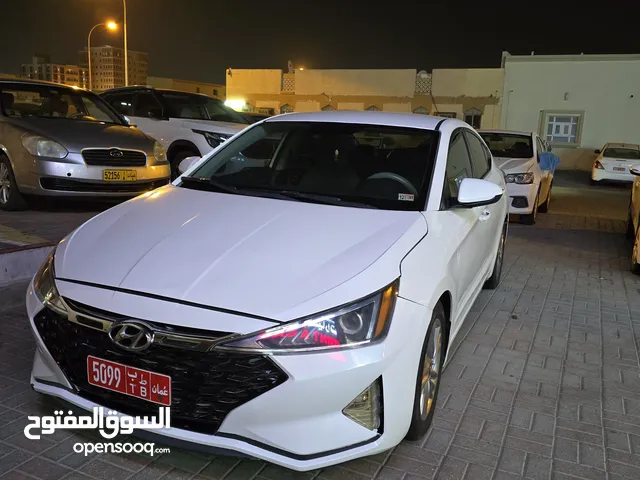 Sedan Hyundai in Muscat
