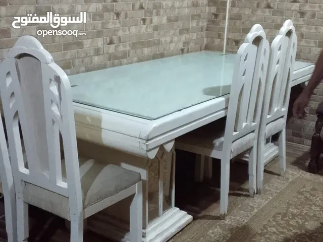 للبيع طاولة سفرة خشب تفصيل وثقيلة
