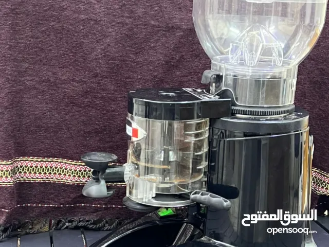 مطحنة او طاحونة القهوة من اصدار الشركتين (Iberital/Cunill) صناعة اسبانية / نصف سعرها الاصلي