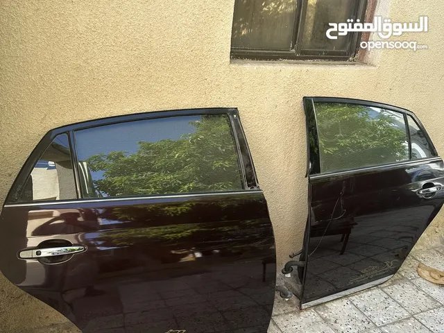 ابواب خلفيه افلون مع جميع اغراضهن وسماعة الواكاله والجامات