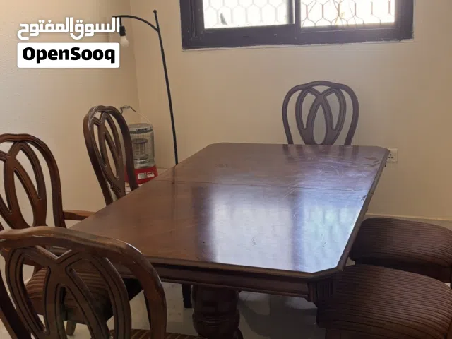 طاولة طعام خشب طبيعي ثقيل مع 6 كراسي – لللبيع