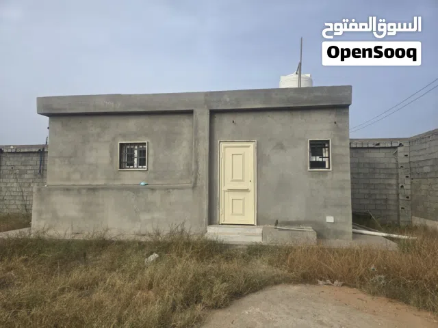 استوديو في عين زاره حاتب مدرسه بابل  بدايه شارع مدهش لاند  دار مساحه   3ف 2 مطبخ 3.5ف 4.5 ممر 2.5.ف