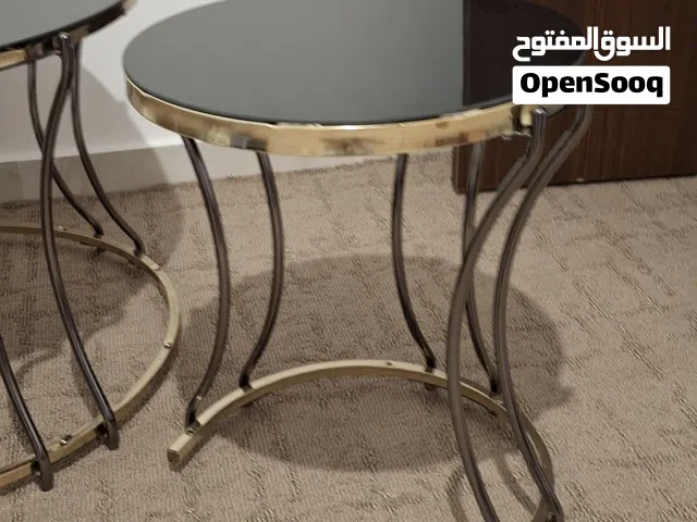 طقم طاولات ضيافة مودرن 3 قطع (بحالة ممتازة) - تلاع العلي